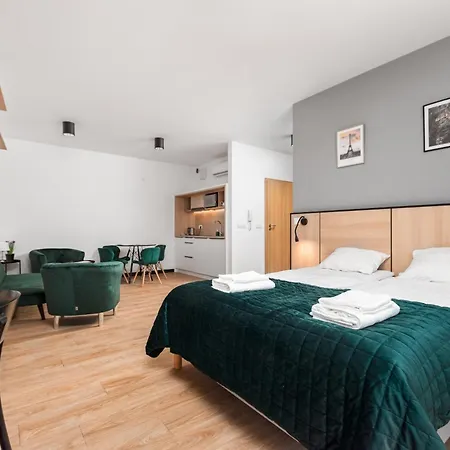 Zamoyskiego 37 By Homeprime Apartman Varsó